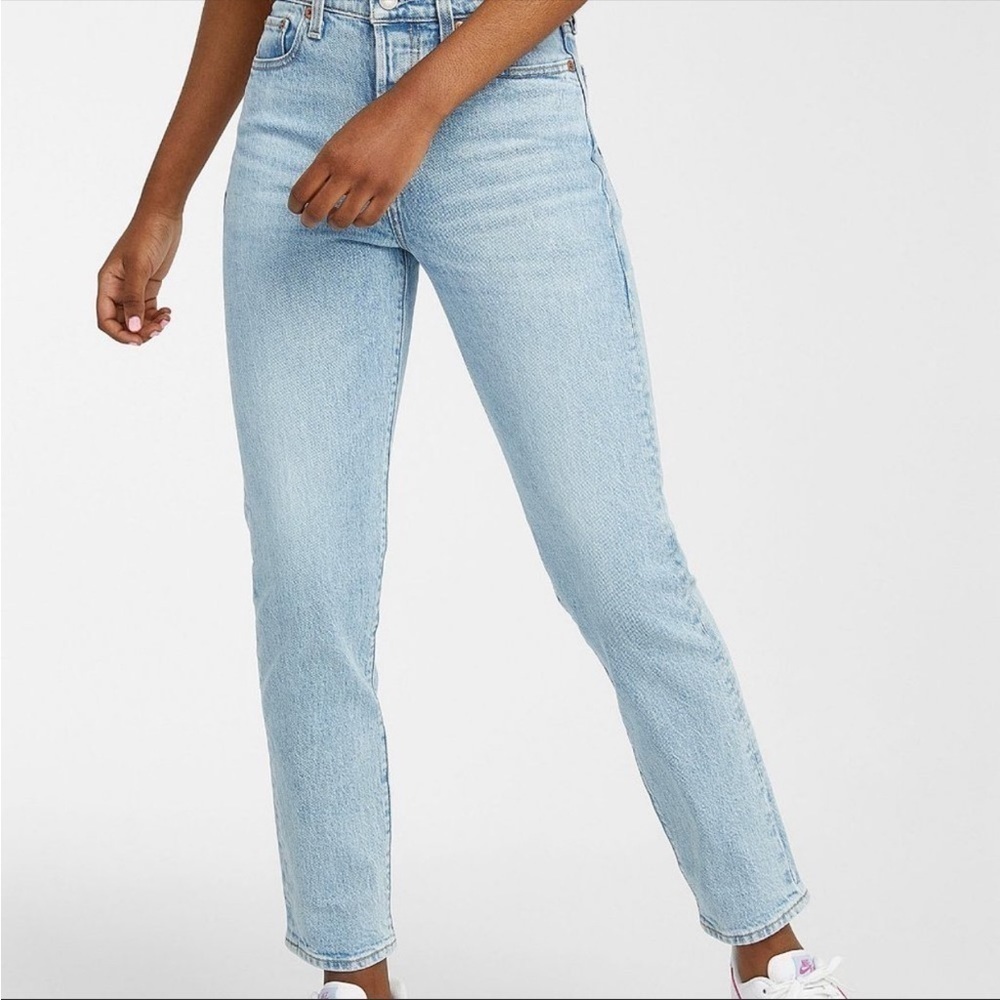 Levi's -Premium Wedgie Icon Fit Ankle Jeans